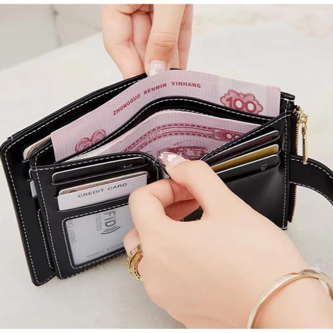 Henley | Kompakte RFID-blockierende Trifold-Reisebrieftasche