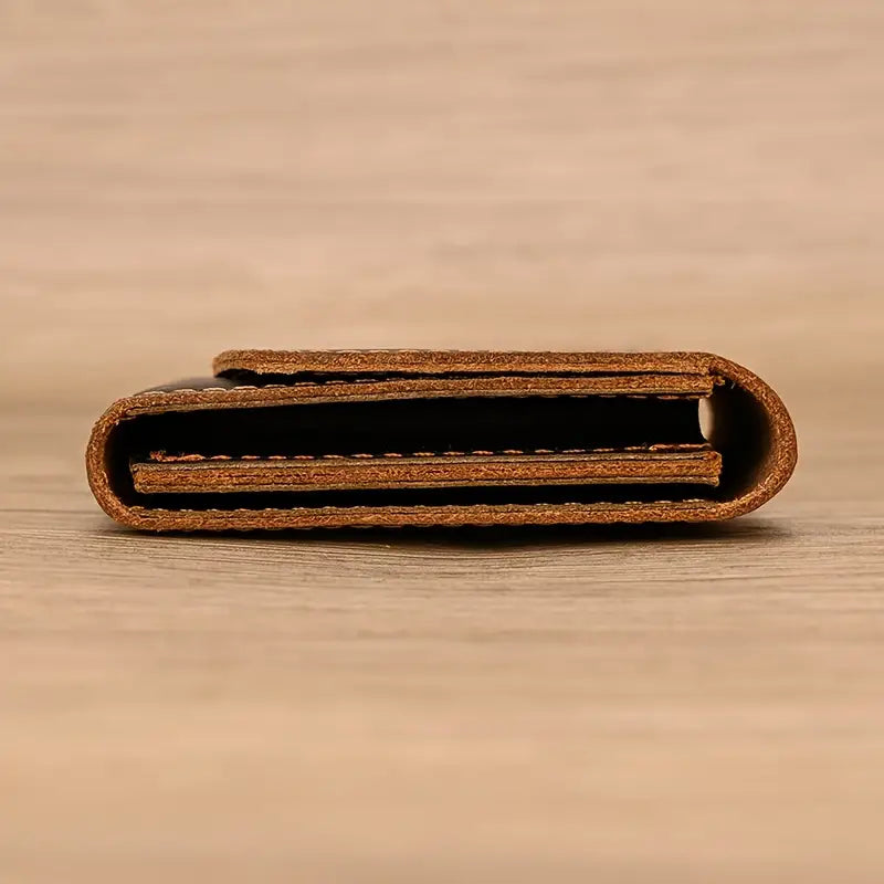 Lucas | Vintage Bifold Reisetasche aus Rindsleder mit Druckknopf