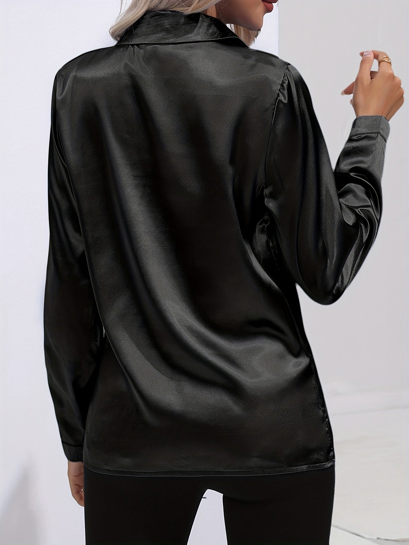 Aaliyah | Satin-Hemd mit Knopfleiste für Damen 8