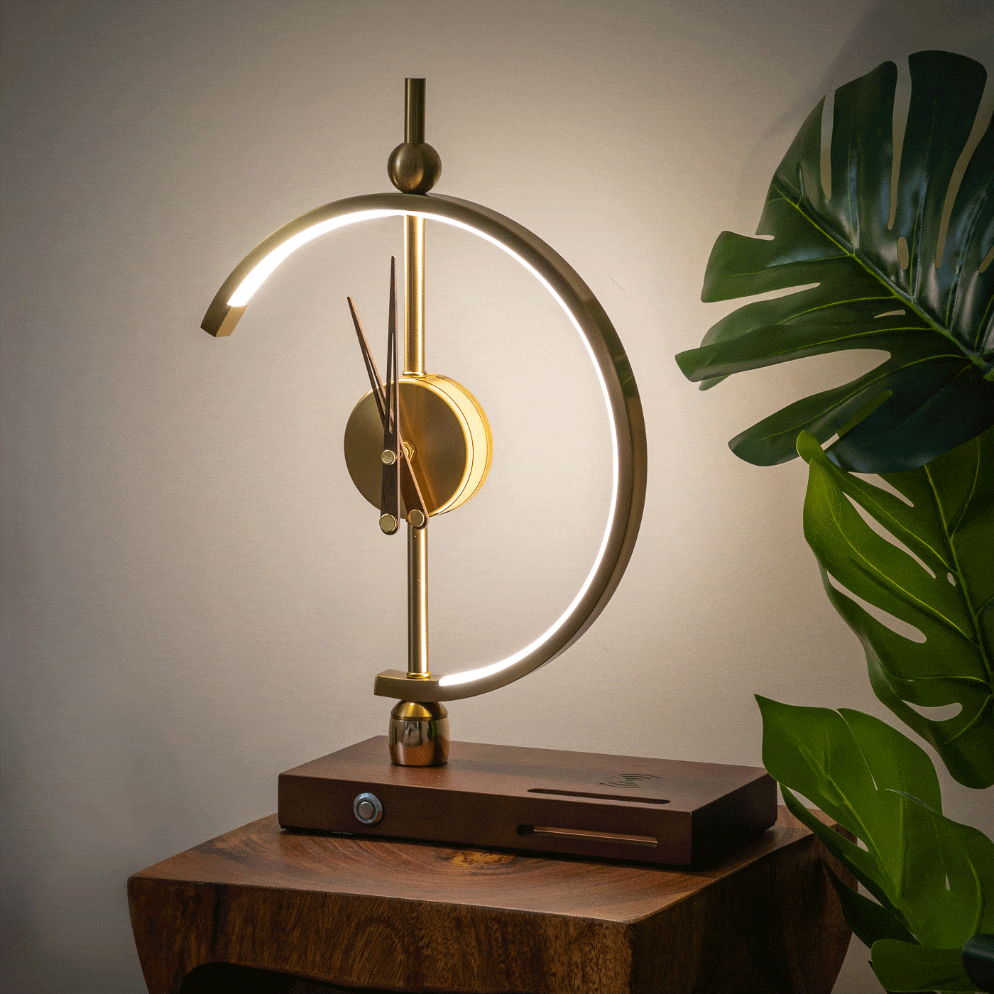 AuraTime™ | Luxus-Lampenuhr und Ladegerät 1
