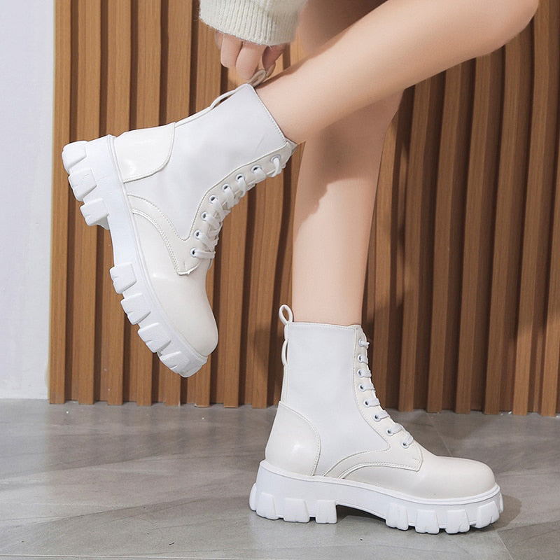 BigBoots I Moderne Stiefel für Damen 1