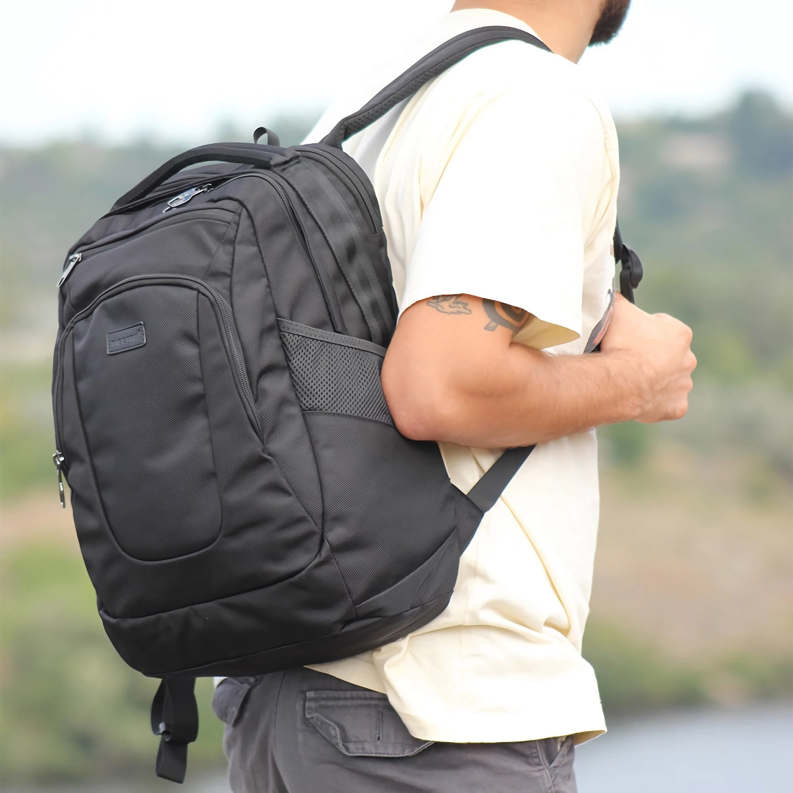 Diebstahlsicherer 15,6" Laptop-Rucksack für Herren – Wasserdichte Reise- und Schultasche 1