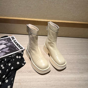EefjesBoots I Stiefel mit hohem Plateau und breiter Spitze für Damen 0