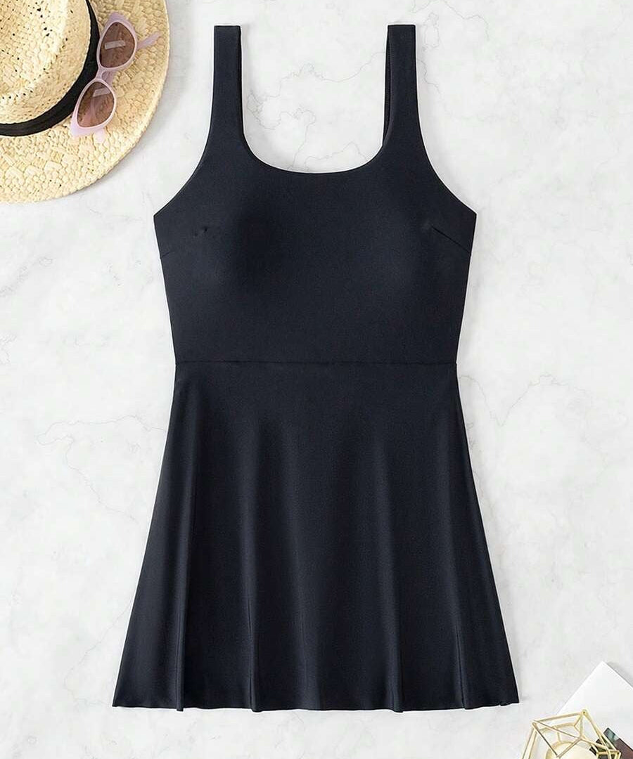 Einfaches runde Halle -Kleid für Urlaub und Badebekleidung 0
