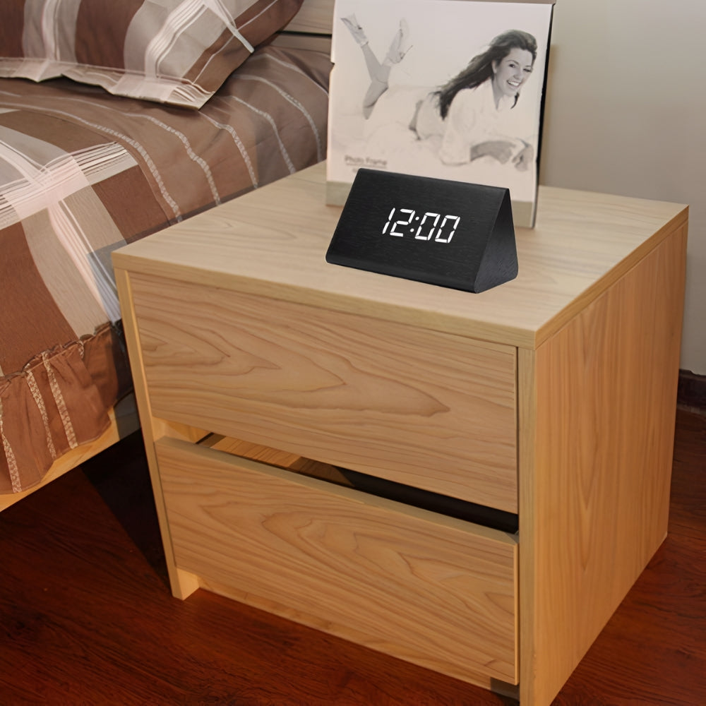 Elora LED-Wecker aus Holz mit Digitalanzeige 7