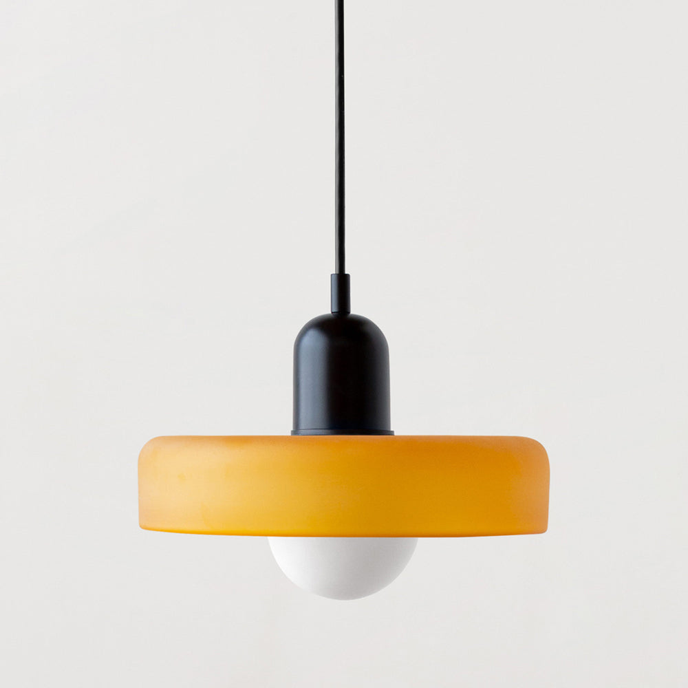 Farbenfrohe Pendelleuchte im Bauhaus-Stil – StiloGlas 27