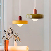 Farbenfrohe Pendelleuchte im Bauhaus-Stil – StiloGlas 5
