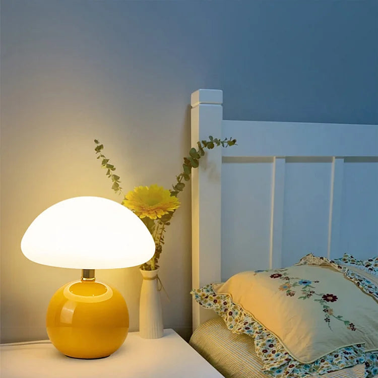 Französische Creme-Pilzlampe 2