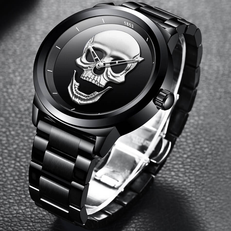 Herrenschädel Uhr 8