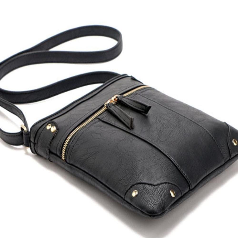 Lana | Leder Schultertasche mit Nieten für Damen