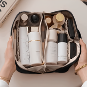 Livia | Schicke und stilvolle Reise-Kosmetik-Clutch