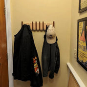 Klaviergarderobe aus Holz - HarmonyCoat 1