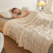 Kuscheldecke mit Diamantmuster für Komfort aus Teddy-Velours und Alpaka-Wolle 7