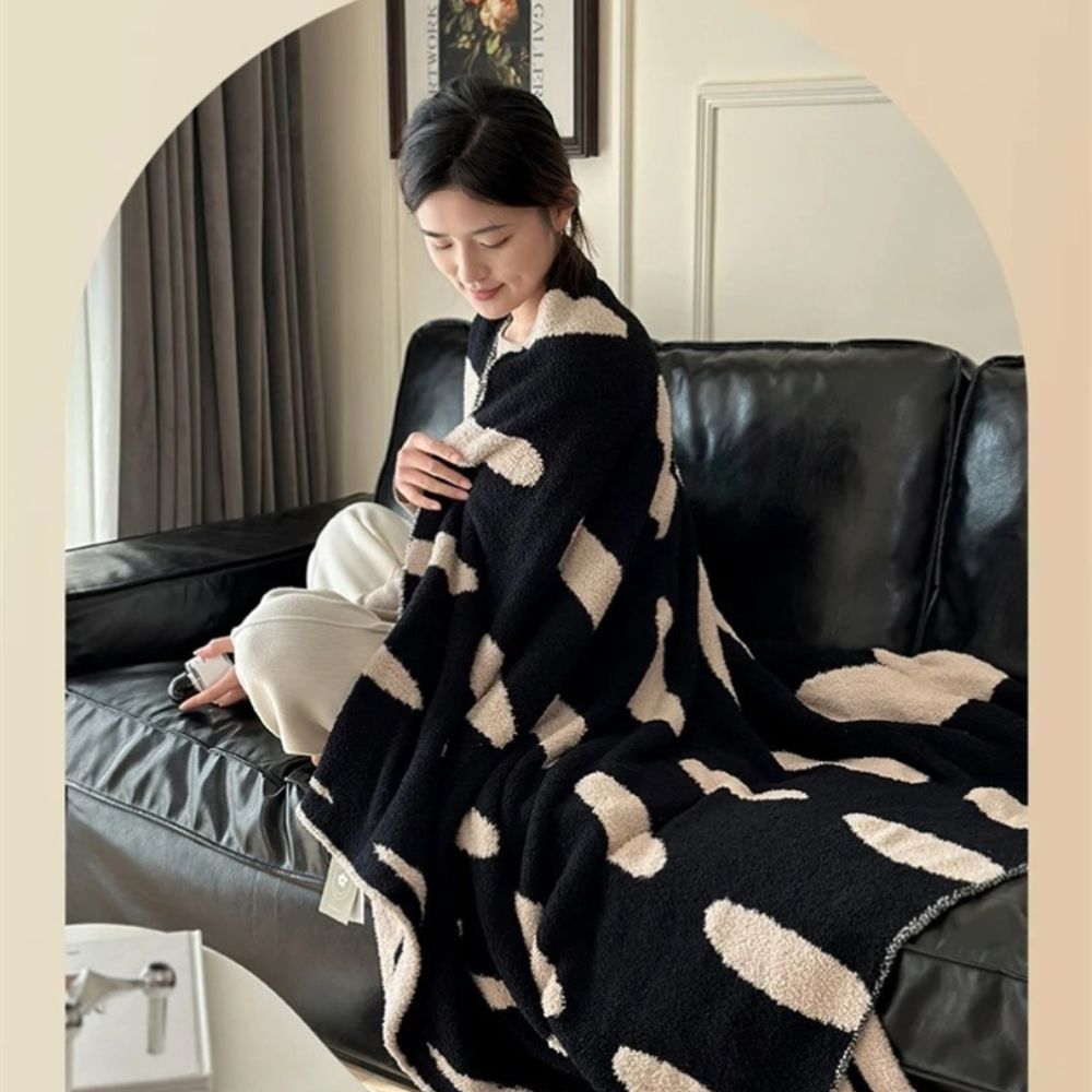 Moderne Fleece Decke für Erwachsene Warm Nylon Wendbar mit Punkten 4