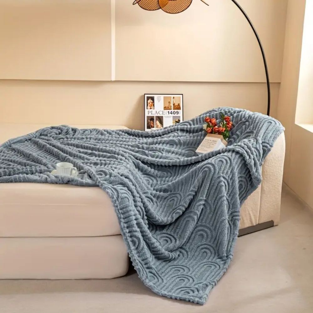 Moderne Plüschdecke für Zuhause aus Mikrofaser 1