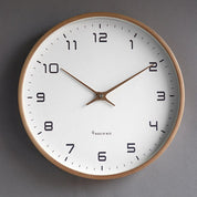 Nordische Holzwanduhr 0