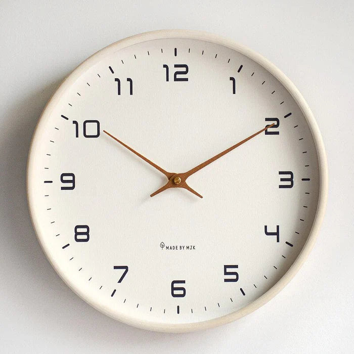 Nordische Holzwanduhr 3