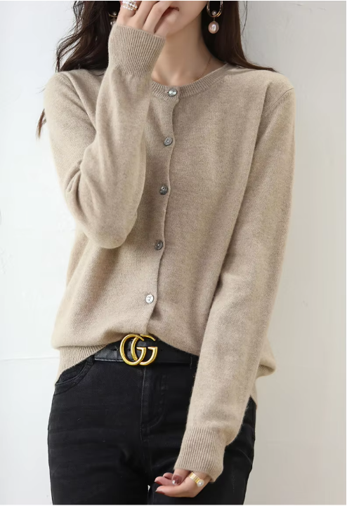 Hanna | Elegante und bequeme Damenstrickjacke mit Kragen