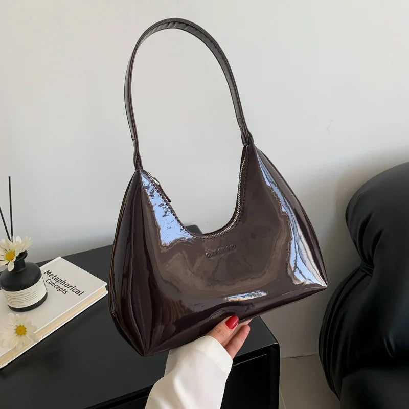 HARRIET | Wasserdichte Hobo-Tasche