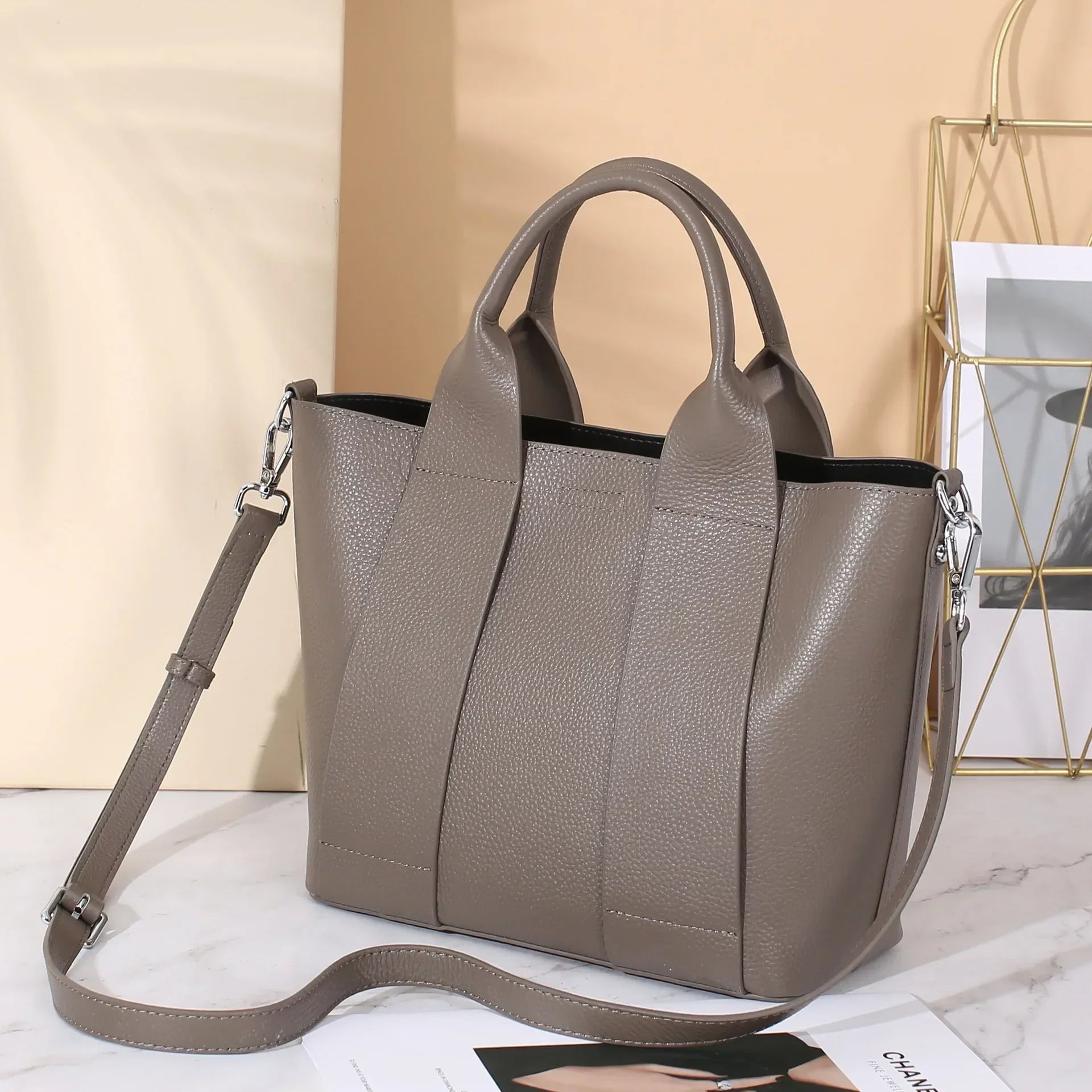 Mila | Minimalistische Leder Crossbody Sling Handtasche