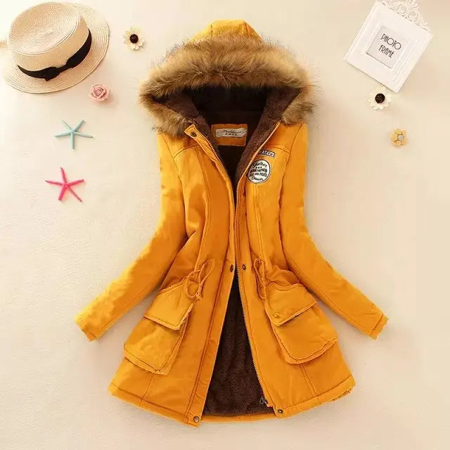 HILDE | Warme Gefütterte Winterjacke mit Kapuze für Damen