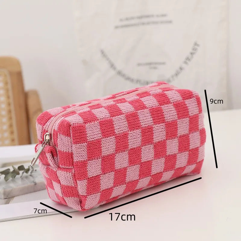 Nova | Trendy Karierte Y2K-Style Make-up Tasche