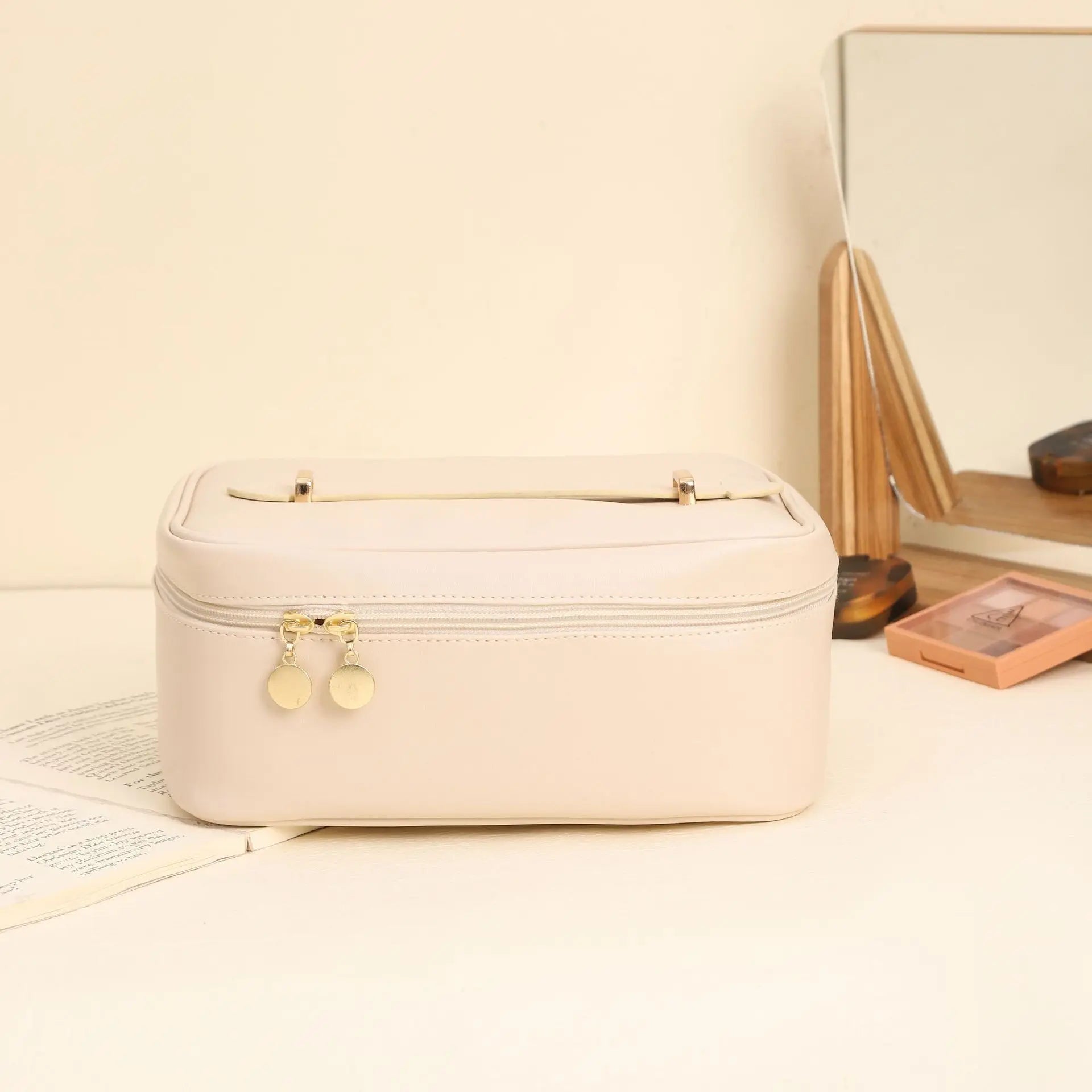 Dana | Eleganter und geräumiger Organizer für Beauty-Utensilien