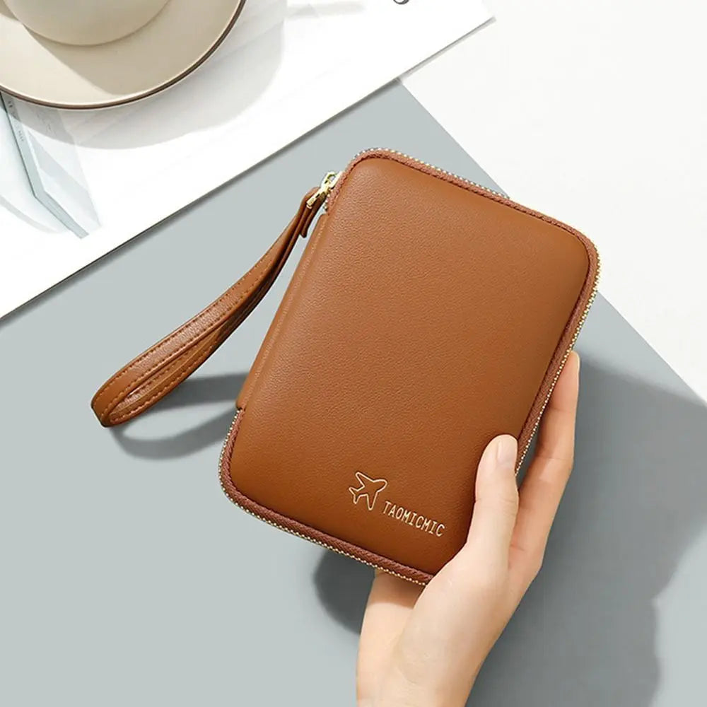 Robin | Eleganter PU-Leder Reisepasshalter Geldbörse