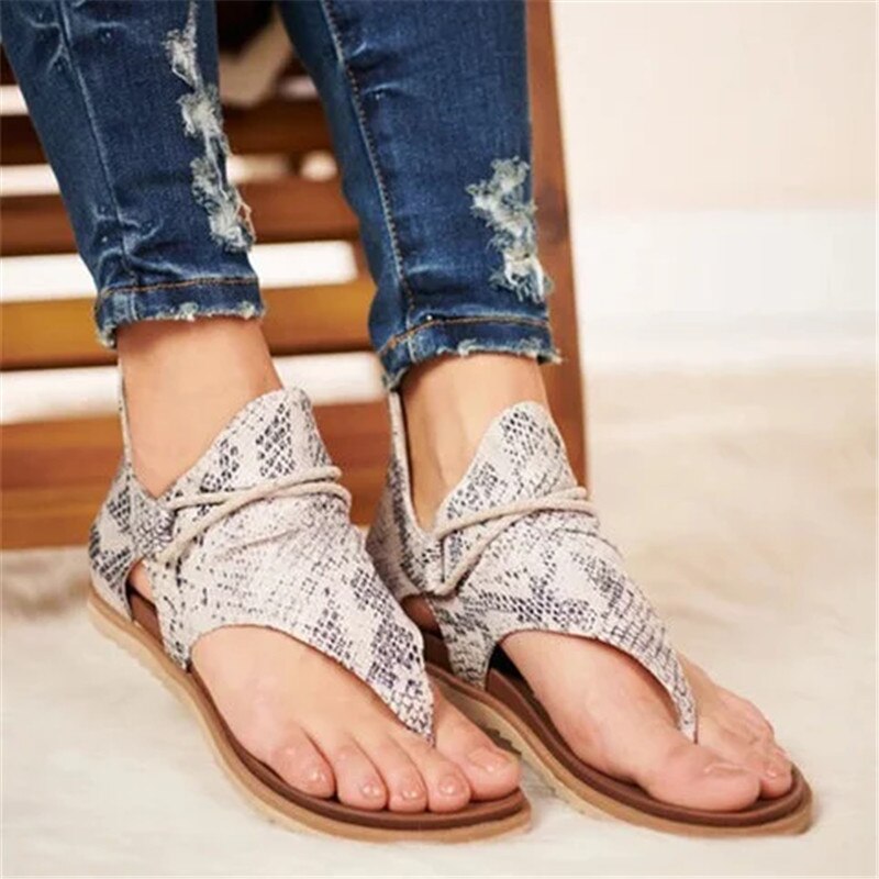 Mia | Leoparden-Sandalen – Modisch & Haltgebend