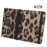 Carly | Leichter Reisepasshalter mit Leopardenmuster Reisebrieftasche