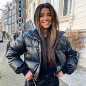 NIENKE | Kurze Dicke Winterjacke mit Hohem Kragen
