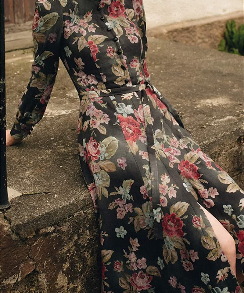 Schwarzes Vintage Dirndlkleid mit Blumenmuster – Oktoberfest | Mit Schürze für einen klassischen Trachtenstil 1