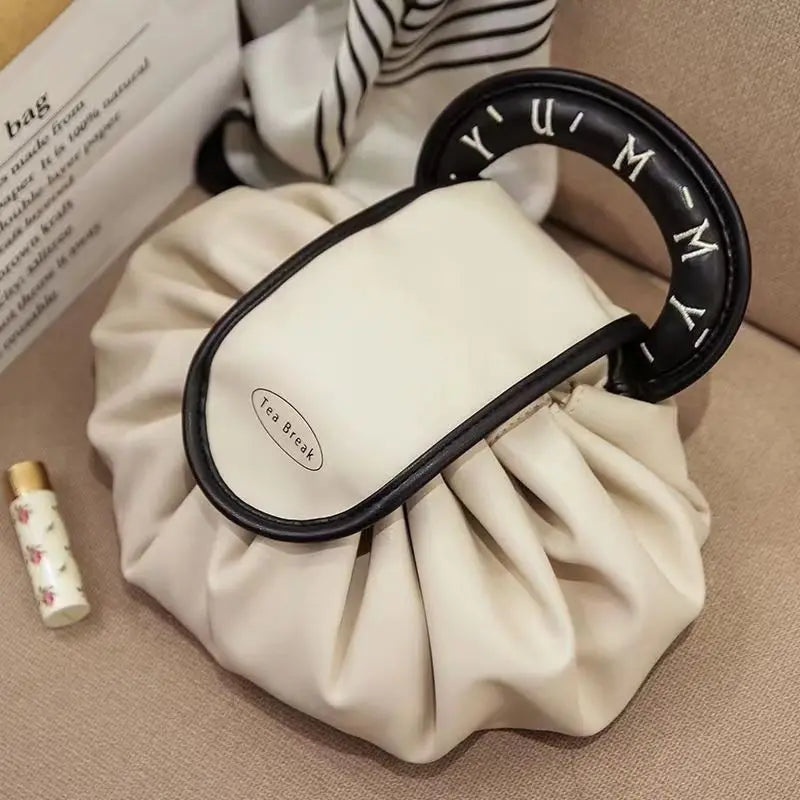 Alena | Große faltbare Kosmetiktasche mit Zugband für die Reise