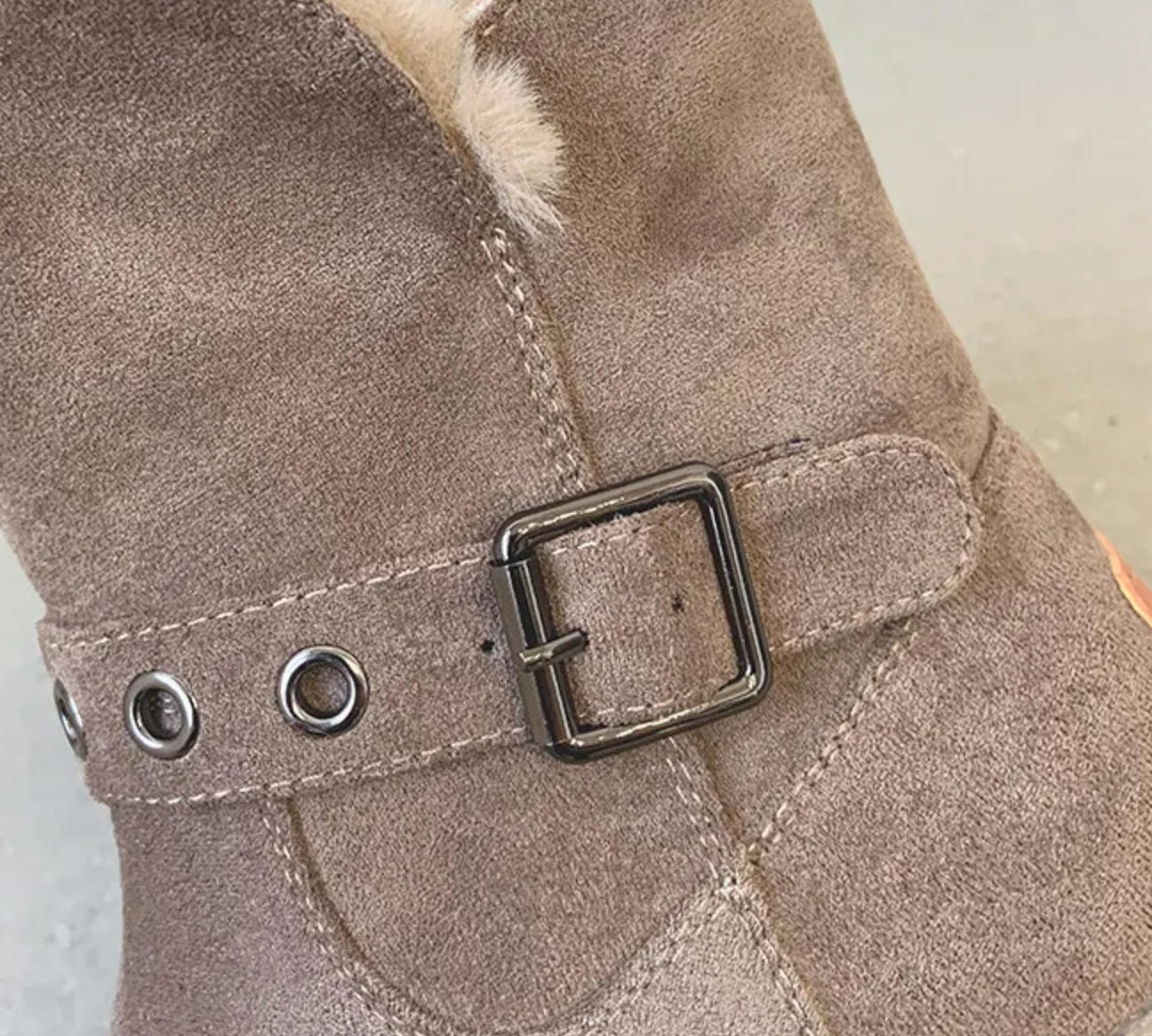 Shila Tough Boots | Bequeme und stylische Stiefel 6
