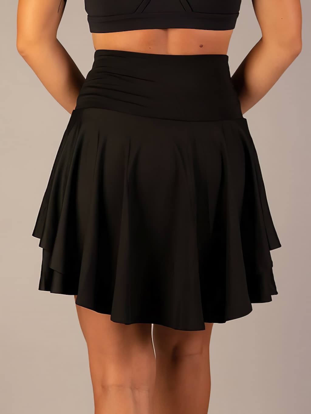 Sportlicher & Funktionaler Damen Tennisrock mit Shorts und Taschen – Maja 3
