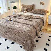 Winterdecke mit Blattstickerei für Komfort und Stil aus Mikrofaser 7