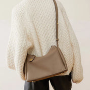 Lila | Vielseitige Genarbte Leder Crossbody Tasche